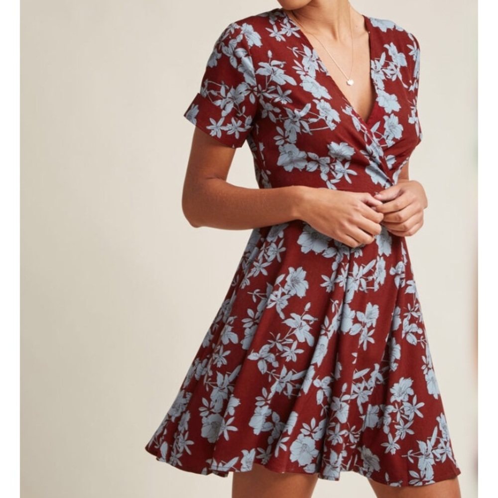 Louche Floral Dress - UK 10 / US 6